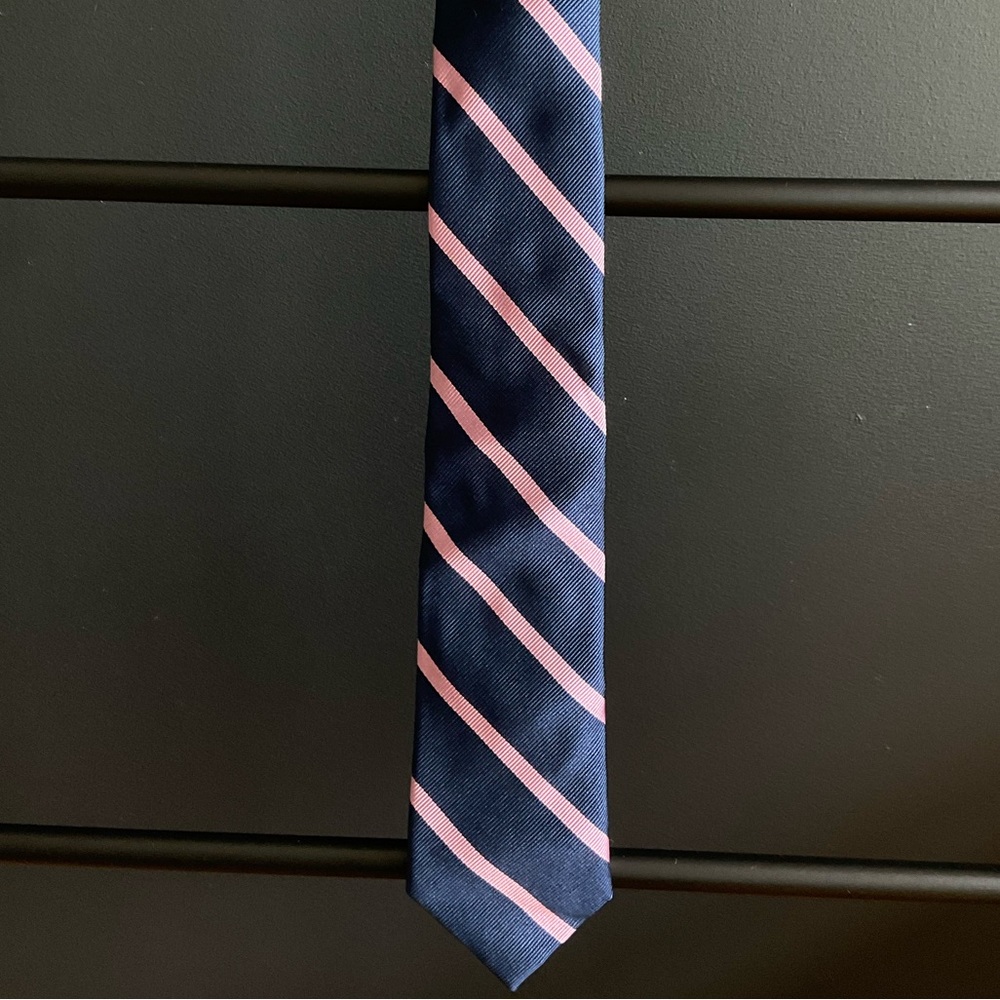 Navy with pink stripe skinny tie